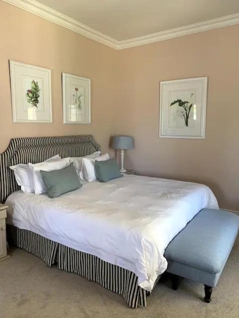 Largest One Bed Apartment & Private Pool In The Hoek Франсхук Экстерьер фото